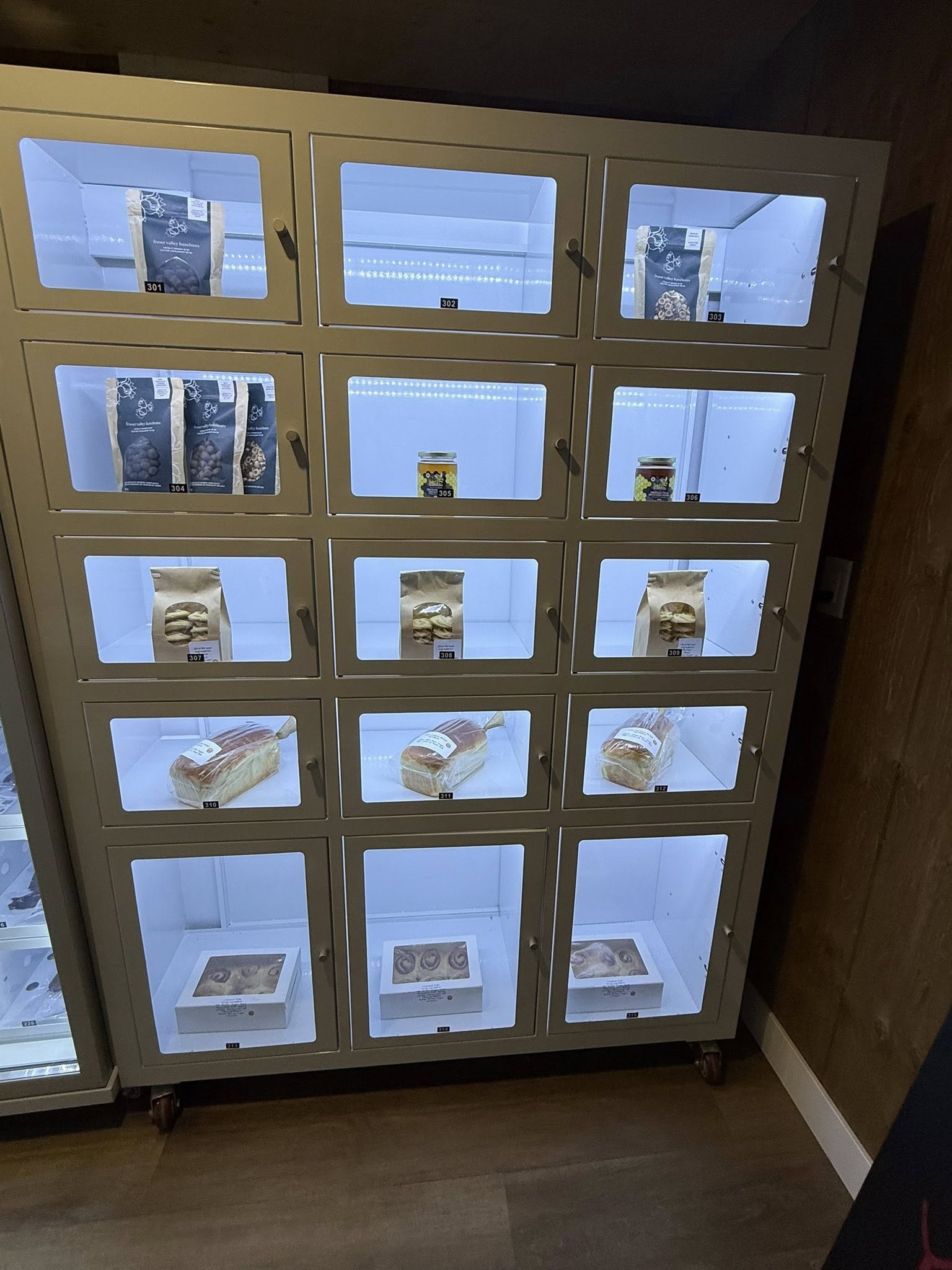 Weimi locker vending machine for selling farmmade bread and honey in Canada Farm shop