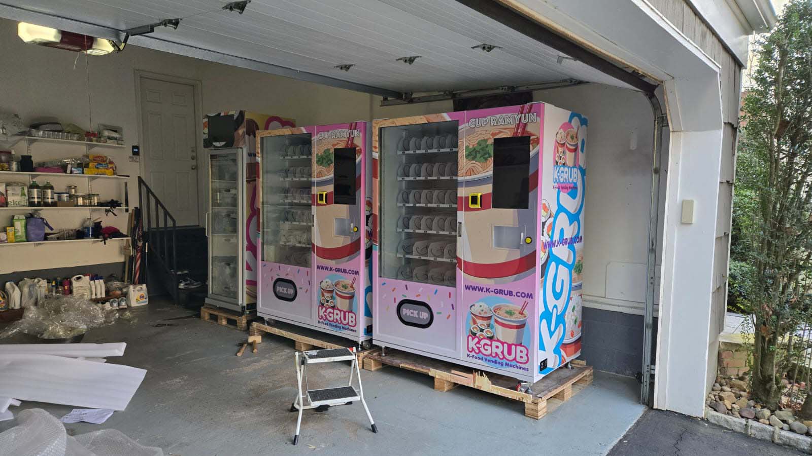 Weimi ramen vending machine with free hot water supply