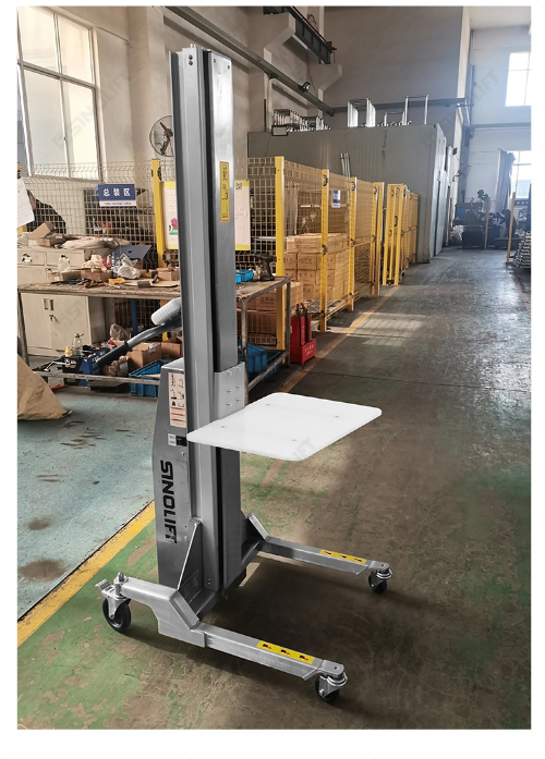 Engineered for sterile environments. The stainless steel ESG Stacker features a corrosion-resistant, easy-to-clean body and an inherently safe screw drive mechanism. It is the perfect electric stacker for the food, pharmaceutical, and beverage industries where hygiene is critical.