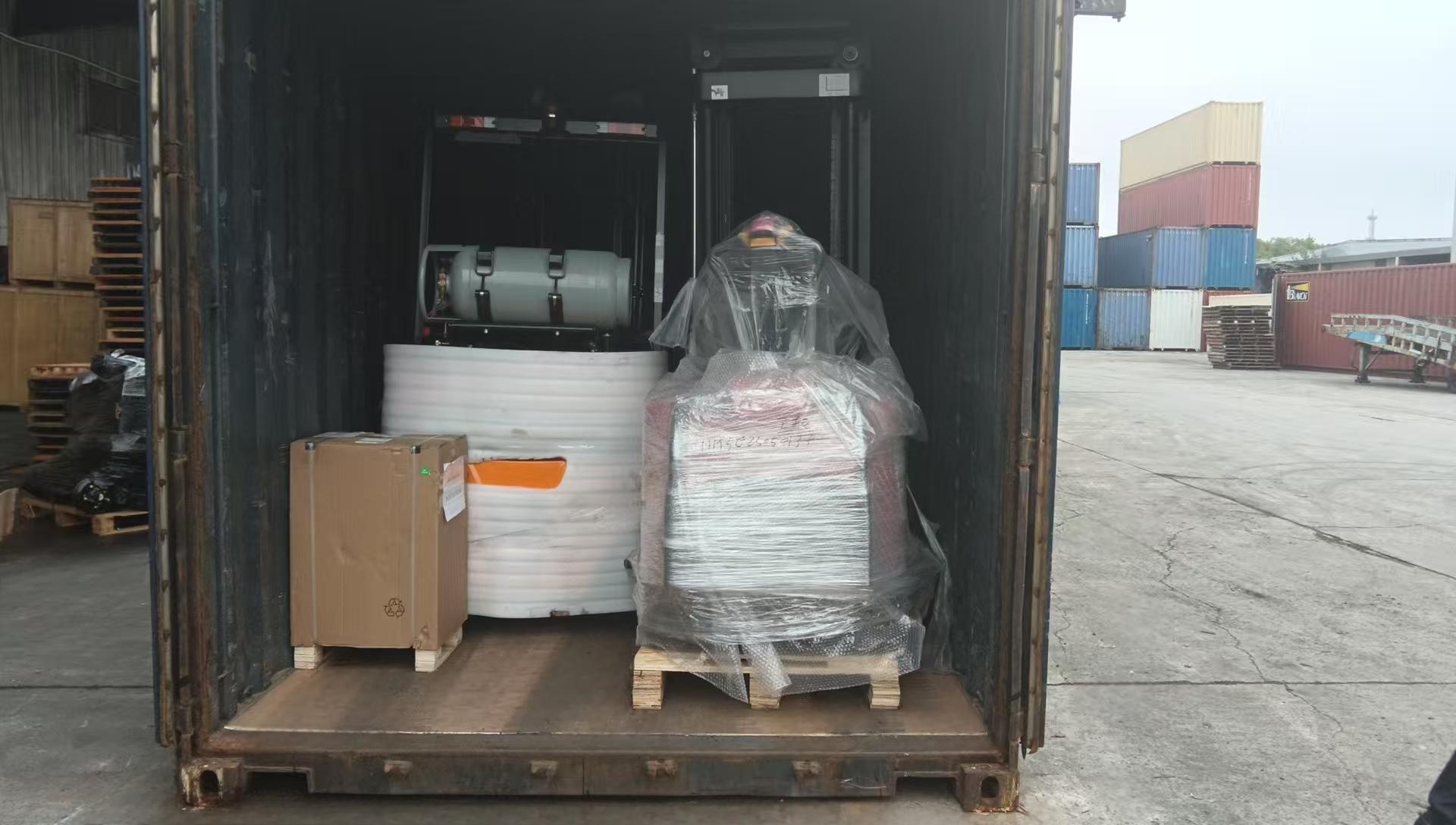 Sinolift high-cube container loading process with forklifts and stackers for international shipping