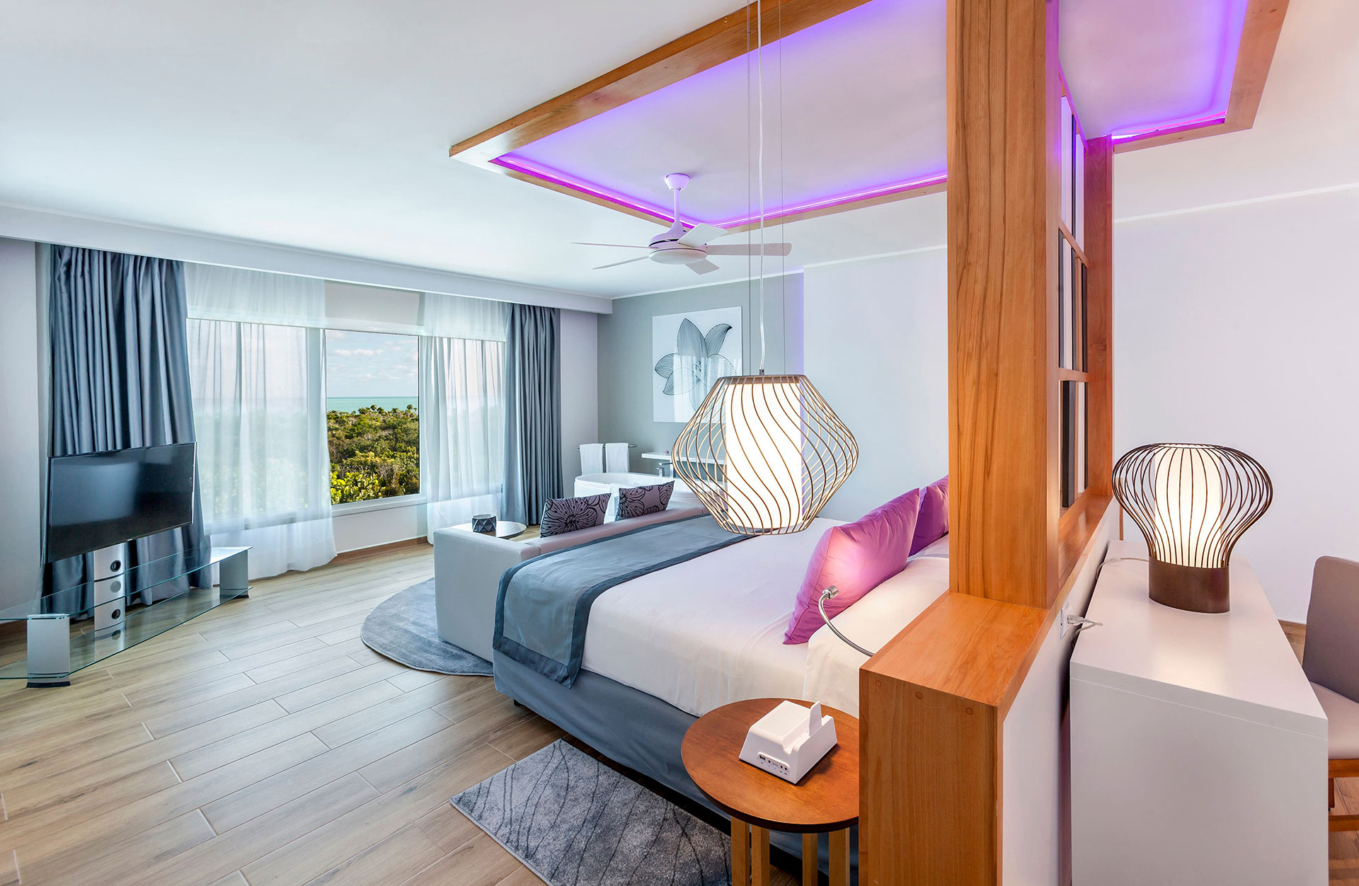 Paradisus Los Cayos lighting,bespoke lighting,modern lamp