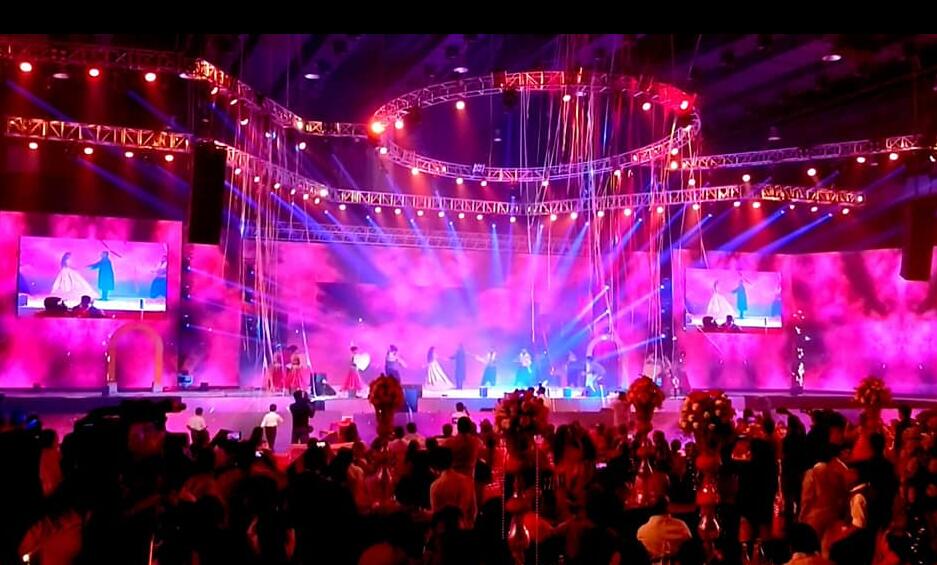 stage trusses