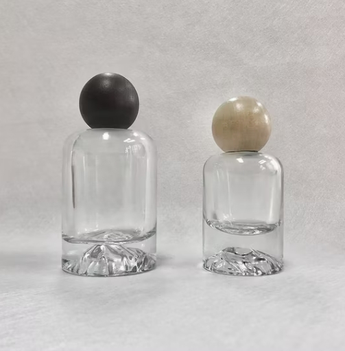 Modern Design High Quality Glass Perfume Bottle with Customizable Cap