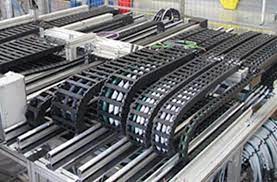 Reliable energy chain for secure and organized cable guidance.