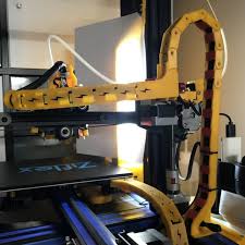 Drag chain for 3D printers keeps cables organized and protected during precise printing movements。