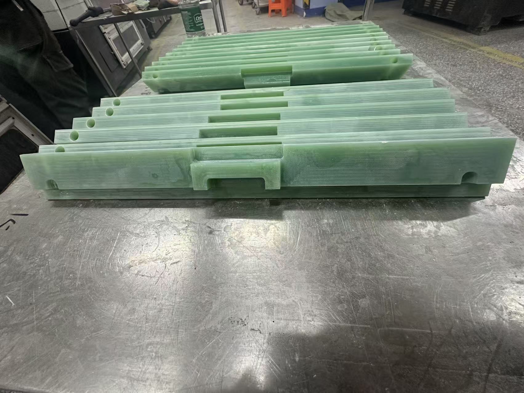 CNC machining offers unparalleled precision and flexibility, making it ideal for a variety of manufacturing needs. However, selecting the right material for your CNC project can significantly impact its success, affecting everything from machining efficiency to final product performance.