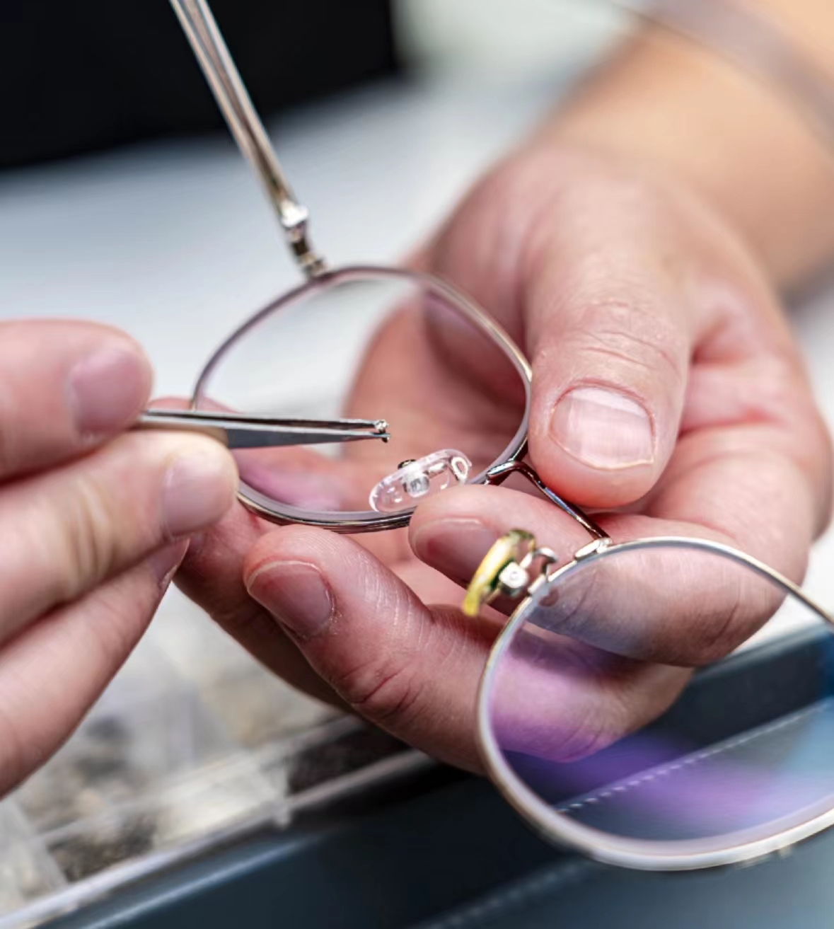 cleaning glasses nose pads