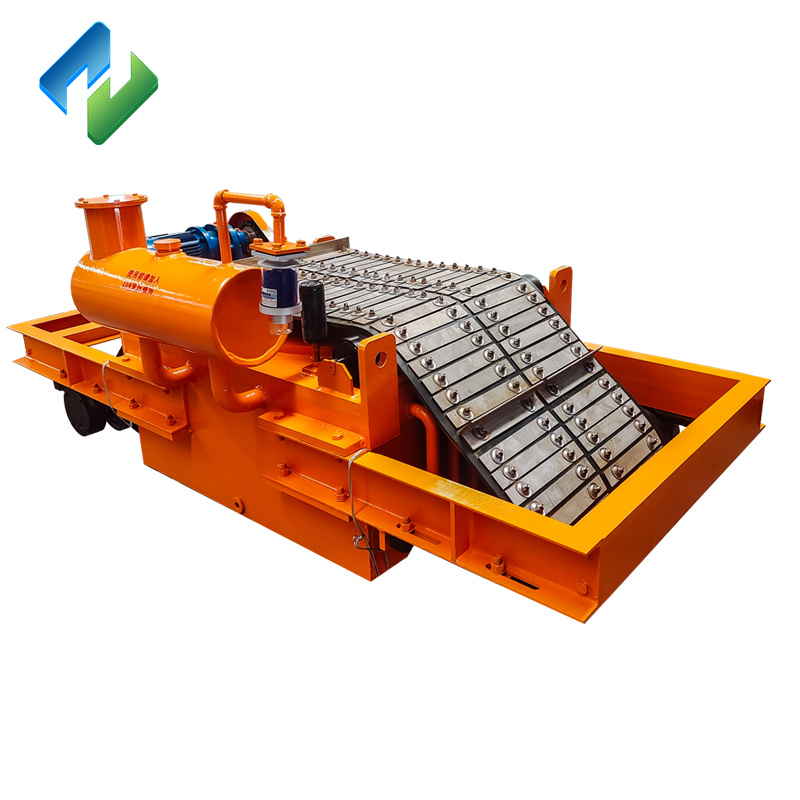 Self-Cleaning Overband Magnetic Separator