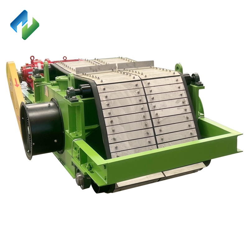 Self-Cleaning Overband Magnetic Separator