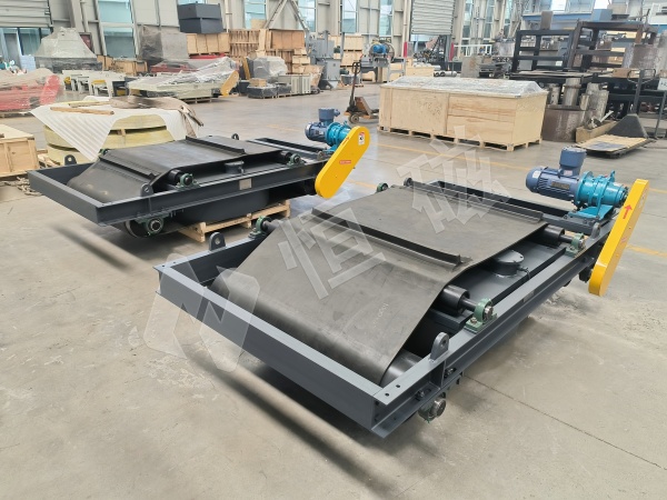 The Two Core Mounting Configurations for Cross Belt Magnetic Separators 4