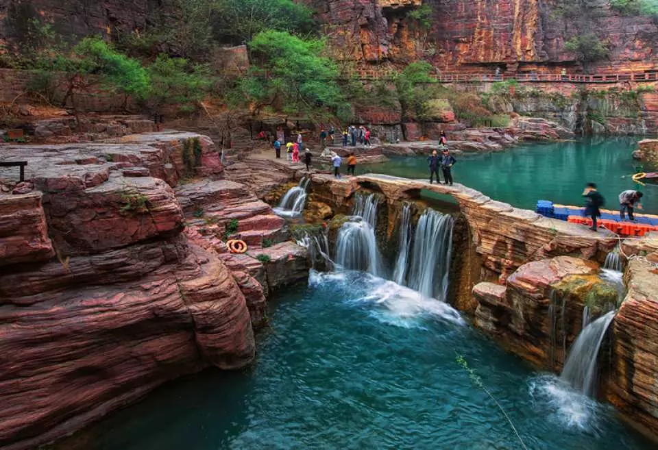 China Scenic Spot-Yuntaishan Hongshixia