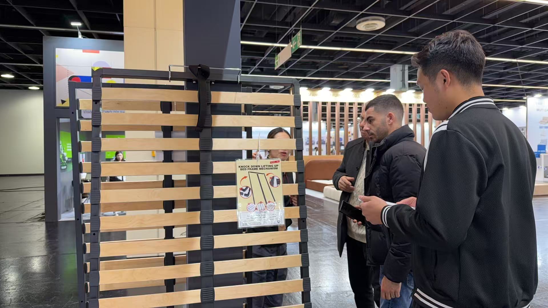OEKY HARDWARE team meeting customers