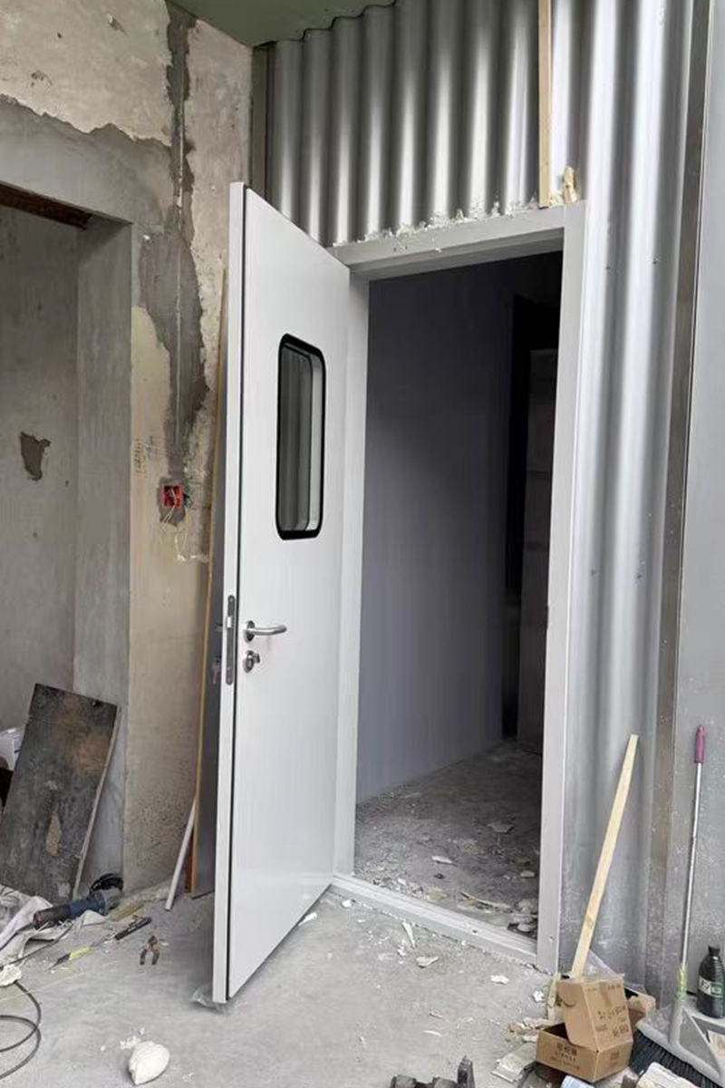 Cleanroom door