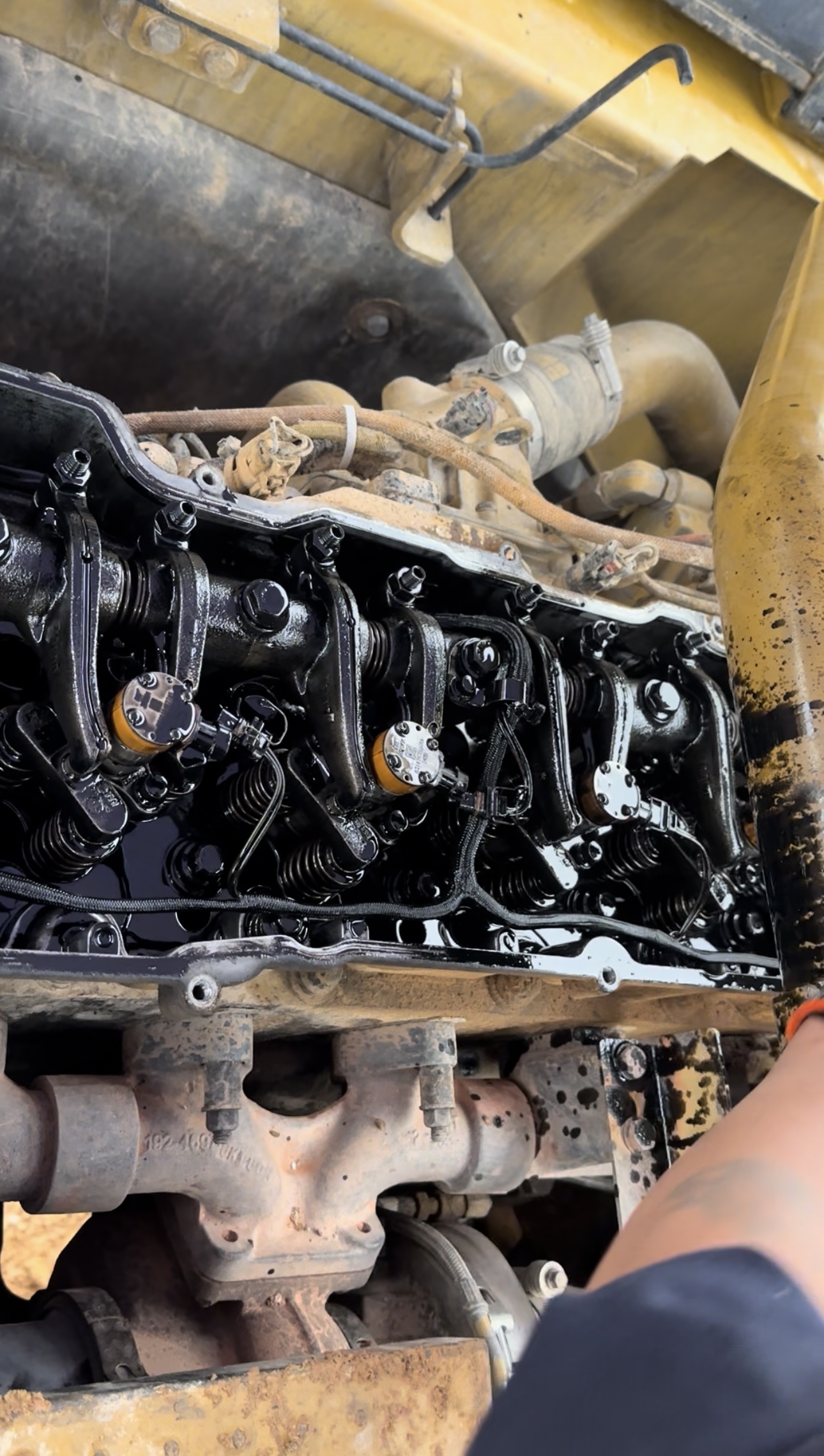 How many fuel injectors does a car have