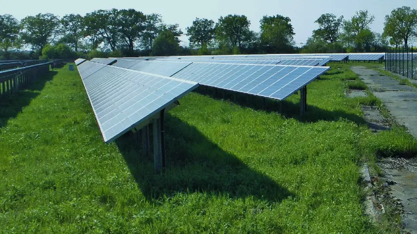U CRA Compliance Guide: How to Choose a Hybrid Inverter for C&I Solar