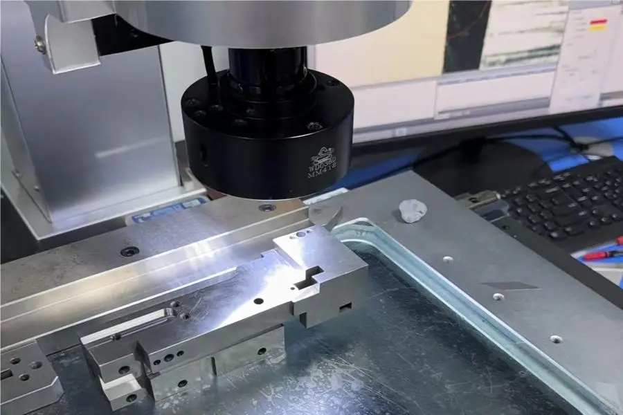 Precision CNC Parts Inspection and Quality Control Inspection and quality control of precision CNC machined parts