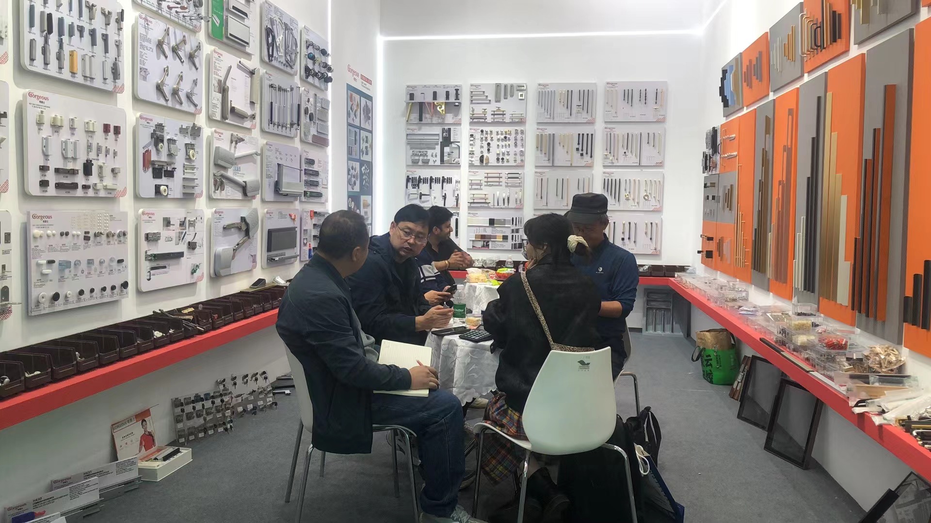 Gorgeous Hardware team meeting global clients