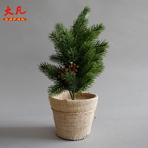 高品质的桌松树针灯电池模拟树灯led圣诞树灯为家庭聚会