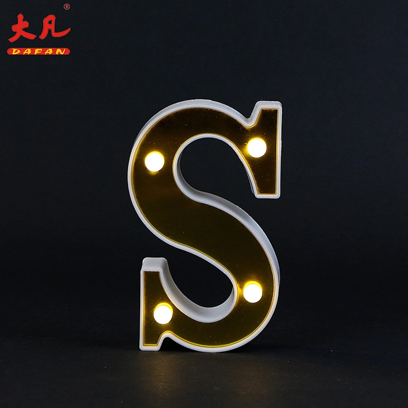装饰Led巨型灯泡字母标志点亮字幕S字母为婚礼