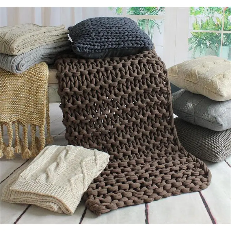 100% Acrylic Hand Made Super Thick Yarn Knitted Throw