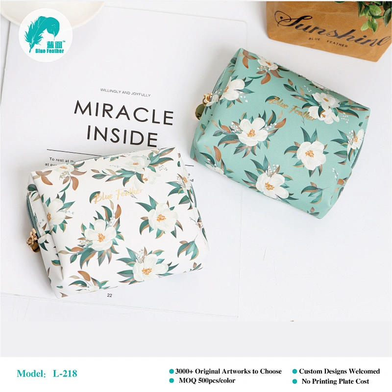 Cosmetic bag