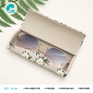 EYEGLASSES CASE