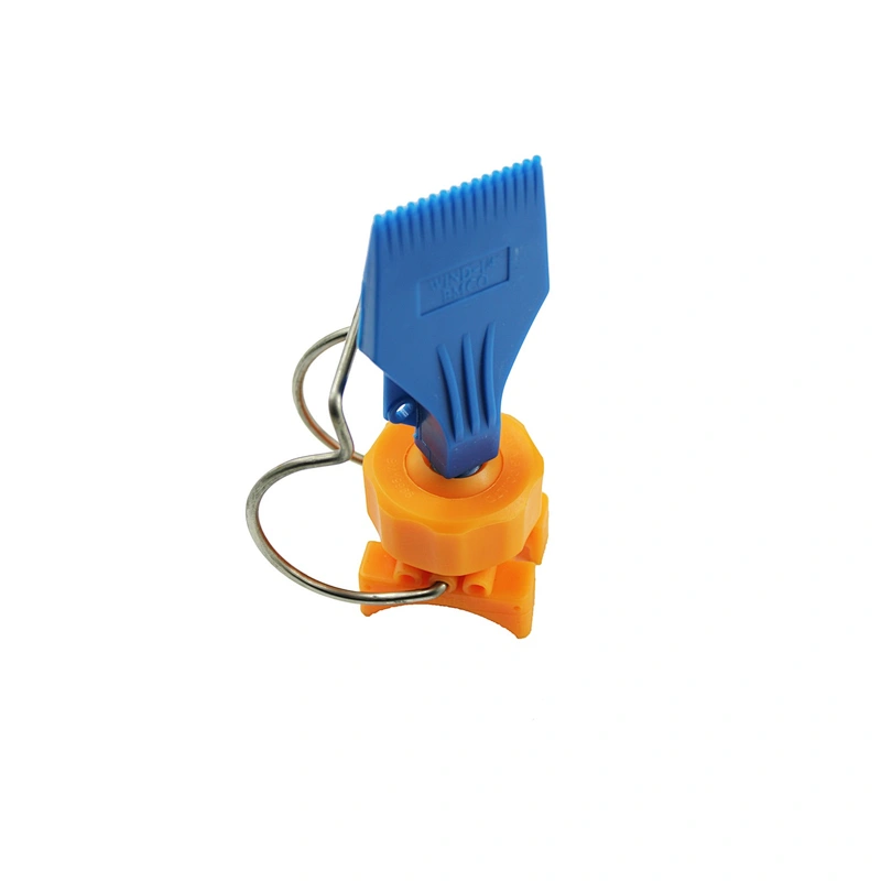 Threaded ball fitting