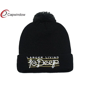 Flat Embroidery Logo Skiing Beanie Winter Hats With A Pompon On Top