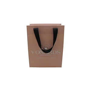 Wholesale china eco friendly printing gift paper bag