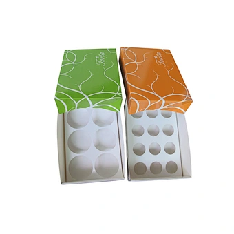 Elegant food packaging box with insert