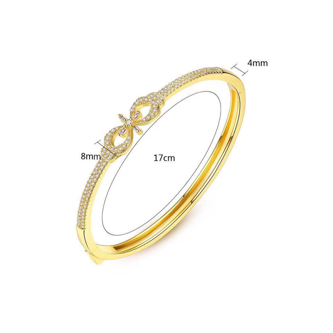 gold bracelet