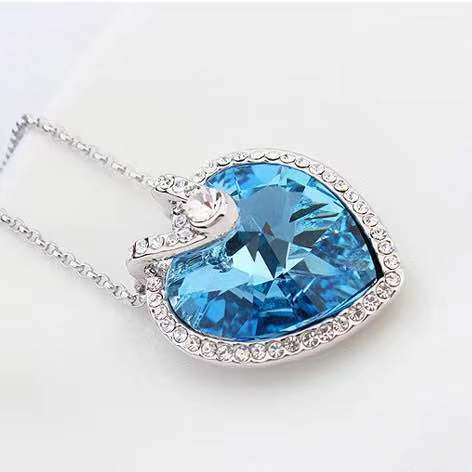 gem necklace stone