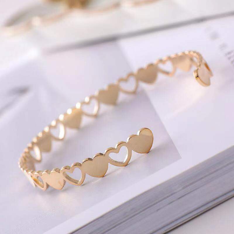 gold bracelets for women