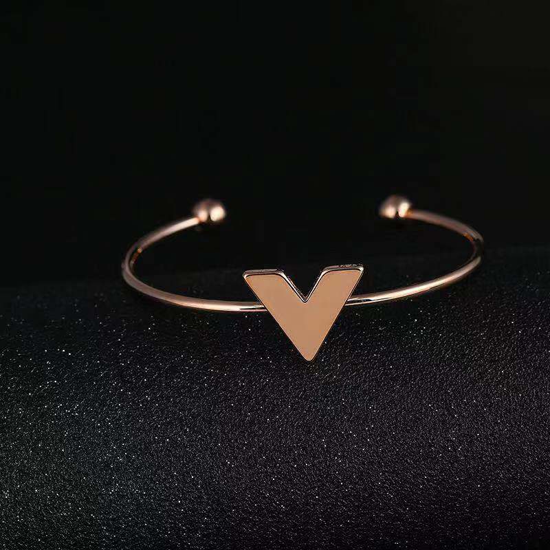 fashion bracelet