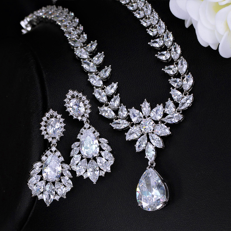 diamond necklace constellation pendant