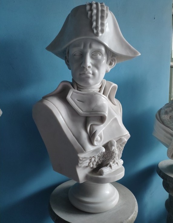 famous bust sculpture/famous head sculpture/statue head