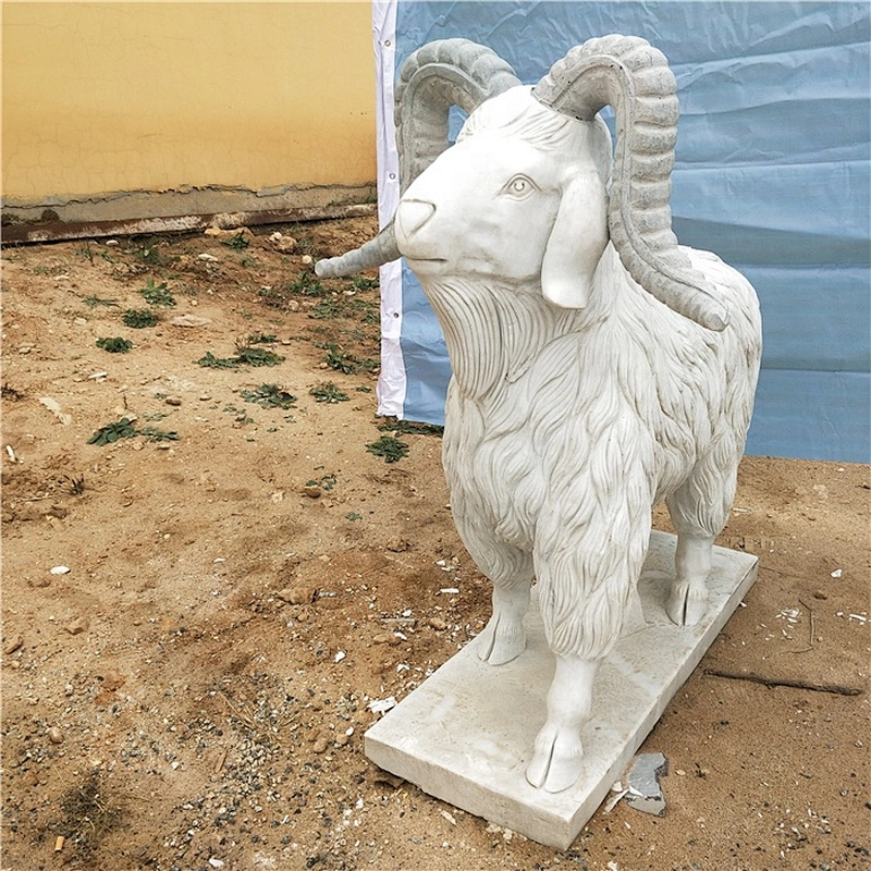 Outdoor Decoration Goat Garden Statue