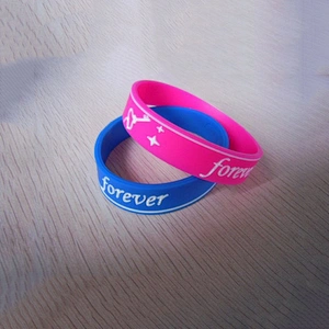factory prices elastic popular silicone rubber colorful glow at night punk charming  bracelets/wristbands for party