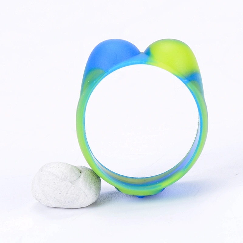Hongju customized dirty resistant various sizes  mix colors glow at night silicone rubber promotion ring for gifts