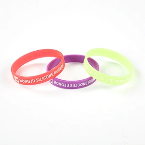Bulk cheap silk print debossed embossed rubber silicone bracelet with logo print engrave