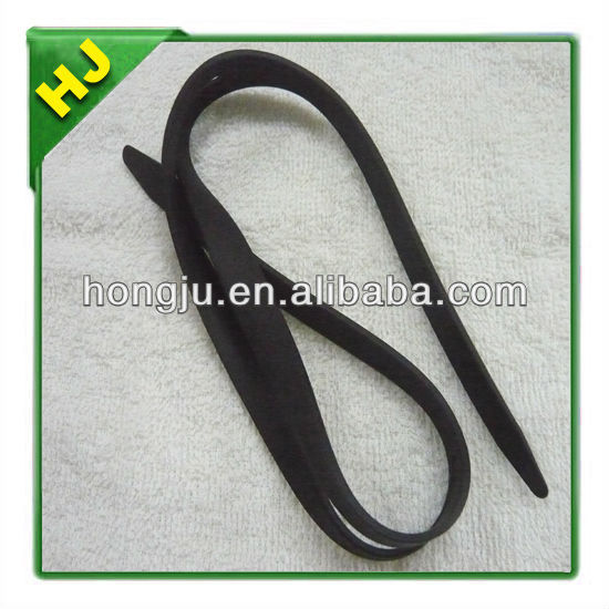 Soft silicone strap for swim goggles