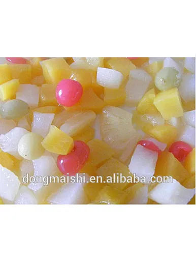 canned fruit cocktail