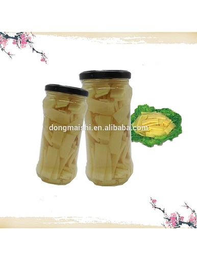 Chinois gros nourriture en conserve pousse de bambou dans l’eau