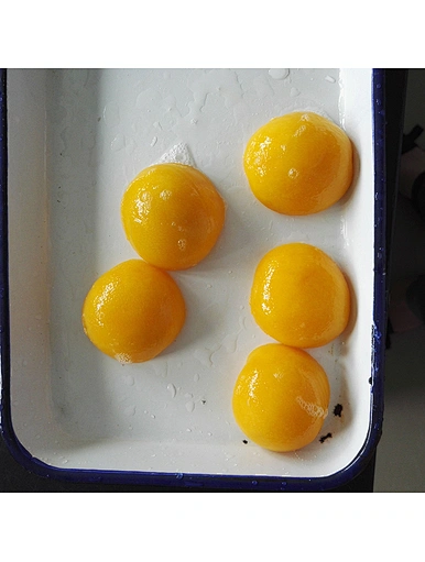 Canned peach
