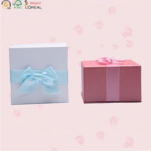 Paper gift box