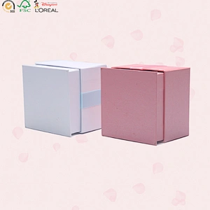 Paper gift box