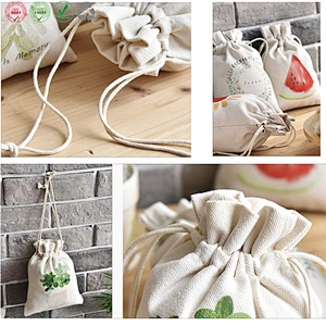 Mini drawstring gift bag