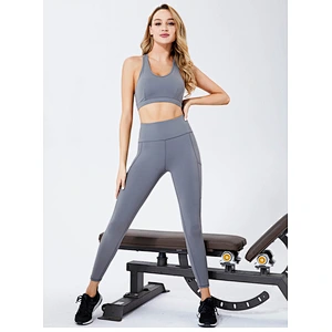 2021 newest design of women's yoga sport set with pocket
