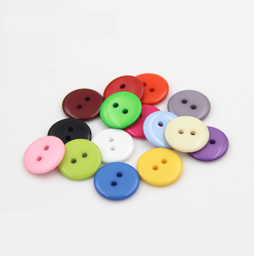 Resin buttons