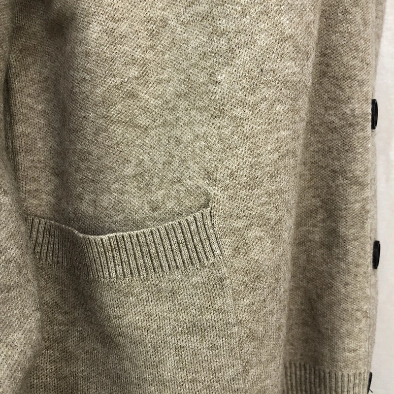58%Viscose 32%nylon 10%polyester anti pill cardigan sweater plus size pocket knitwear from China